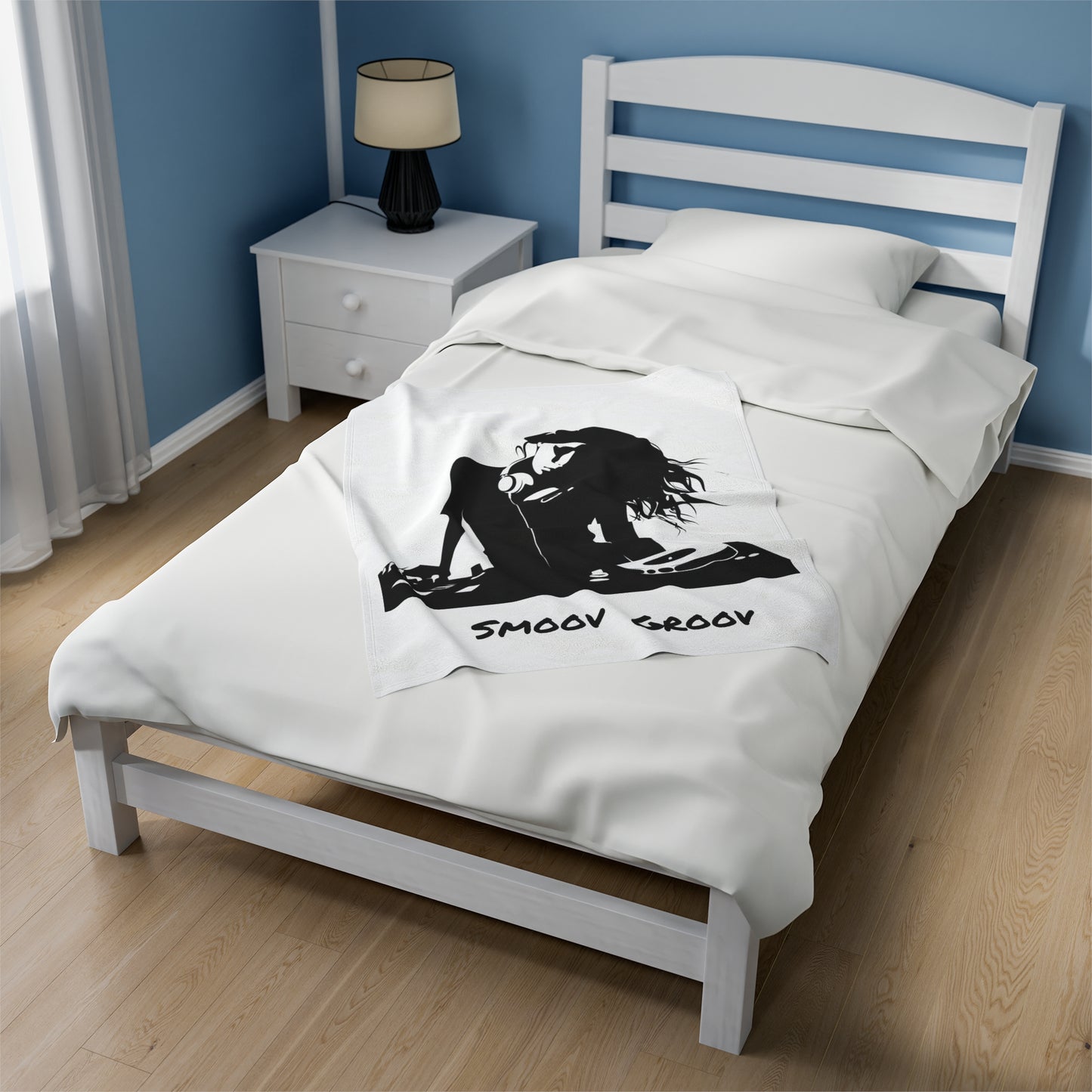 Smoov Velveteen Plush Blanket